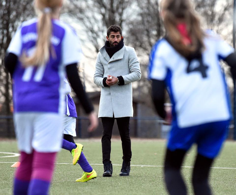 Illustration for article titled Player Forced To Officiate Girls' Soccer Match After Sexist Comments To Female Ref